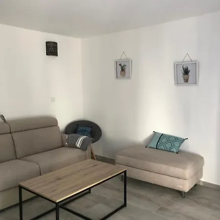 Maxima Sunset Apartment