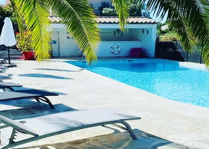 Maxima Sunset Сент-Максим