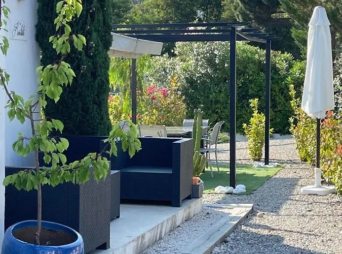 Maxima Sunset Апартаменты