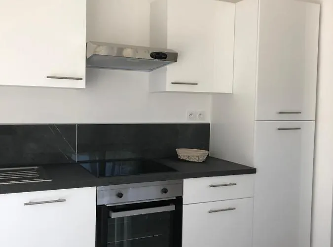 Maxima Sunset * Сент-Максим